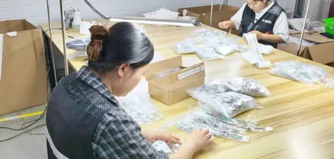 Preparación y embalaje de artículos pequeños